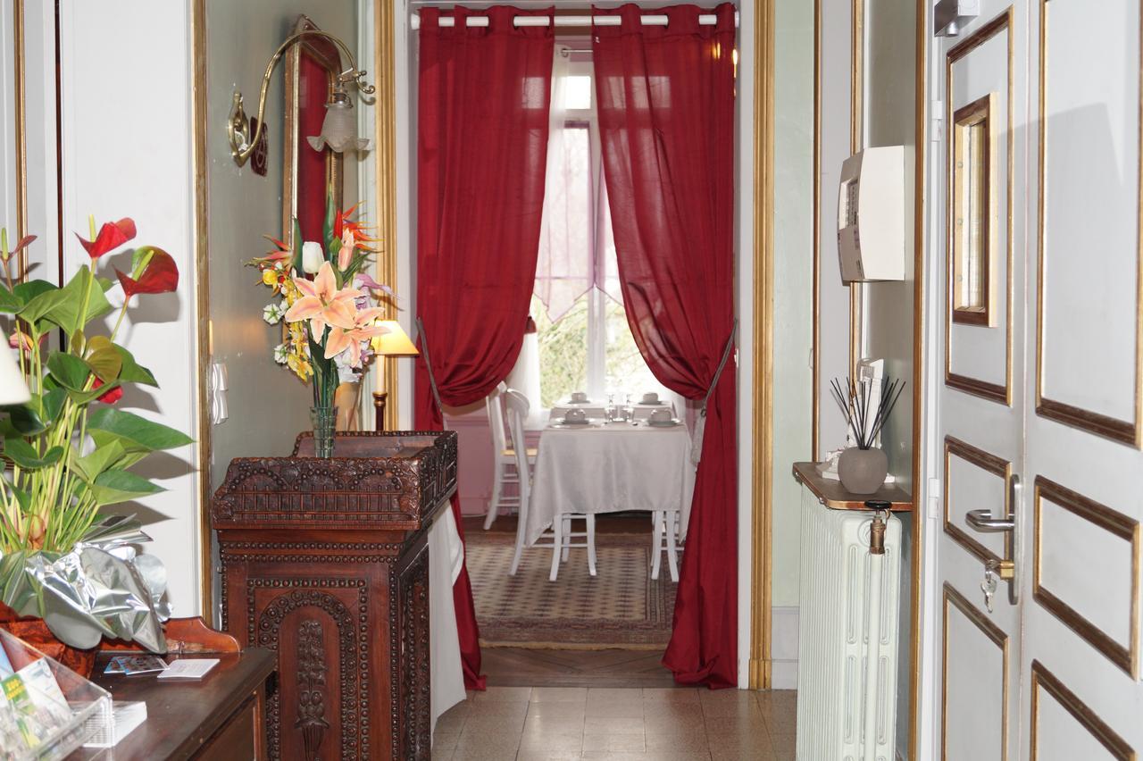 Hotel Au Chateau Blanc Saint-Aubin-lès-Elbeuf Extérieur photo